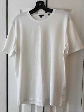 Patrick Assaraf Mens White T-Shirt, sz Large Quintessential T for men! Like New!